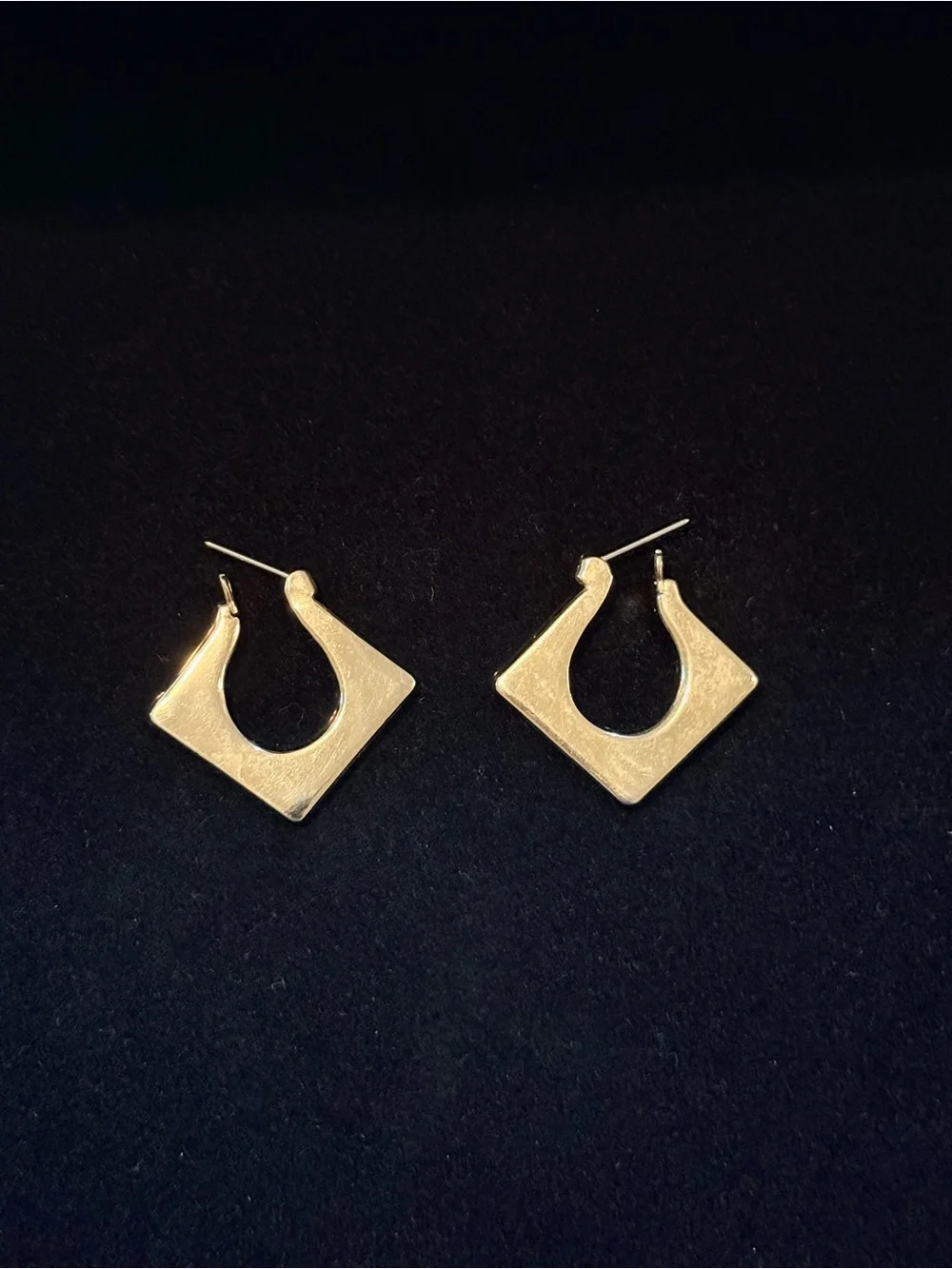 Gold Geometric Square Hoop Earrings - Classic Women's Jewelry